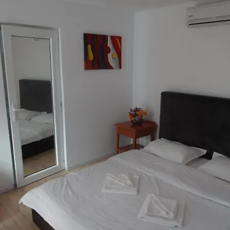 Tohanis Beach Hotel 3*